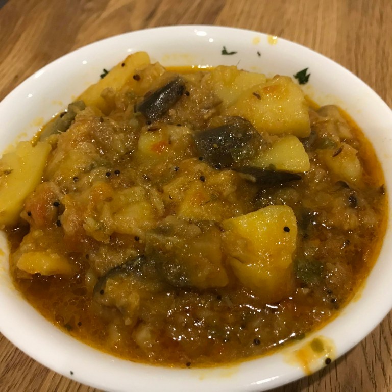 Aubergine and Potatoes Curry