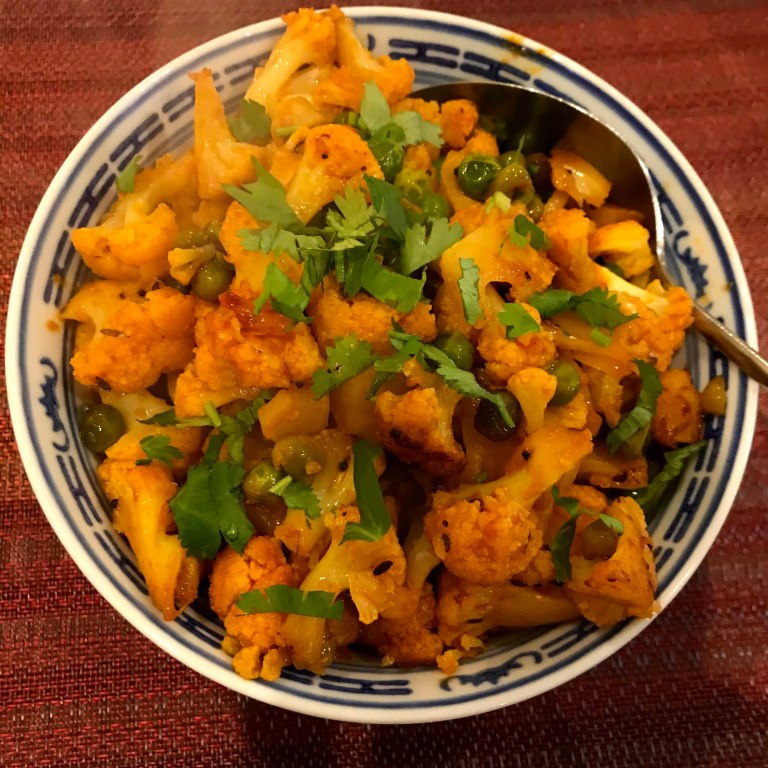 Cauliflower and Peas Shaak