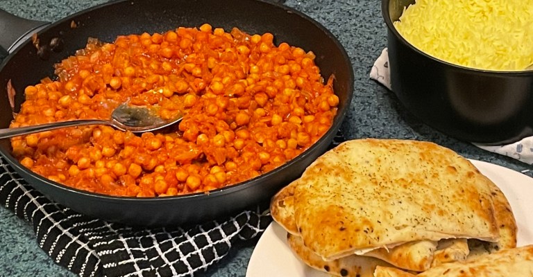 Chole (Chickpea Curry)